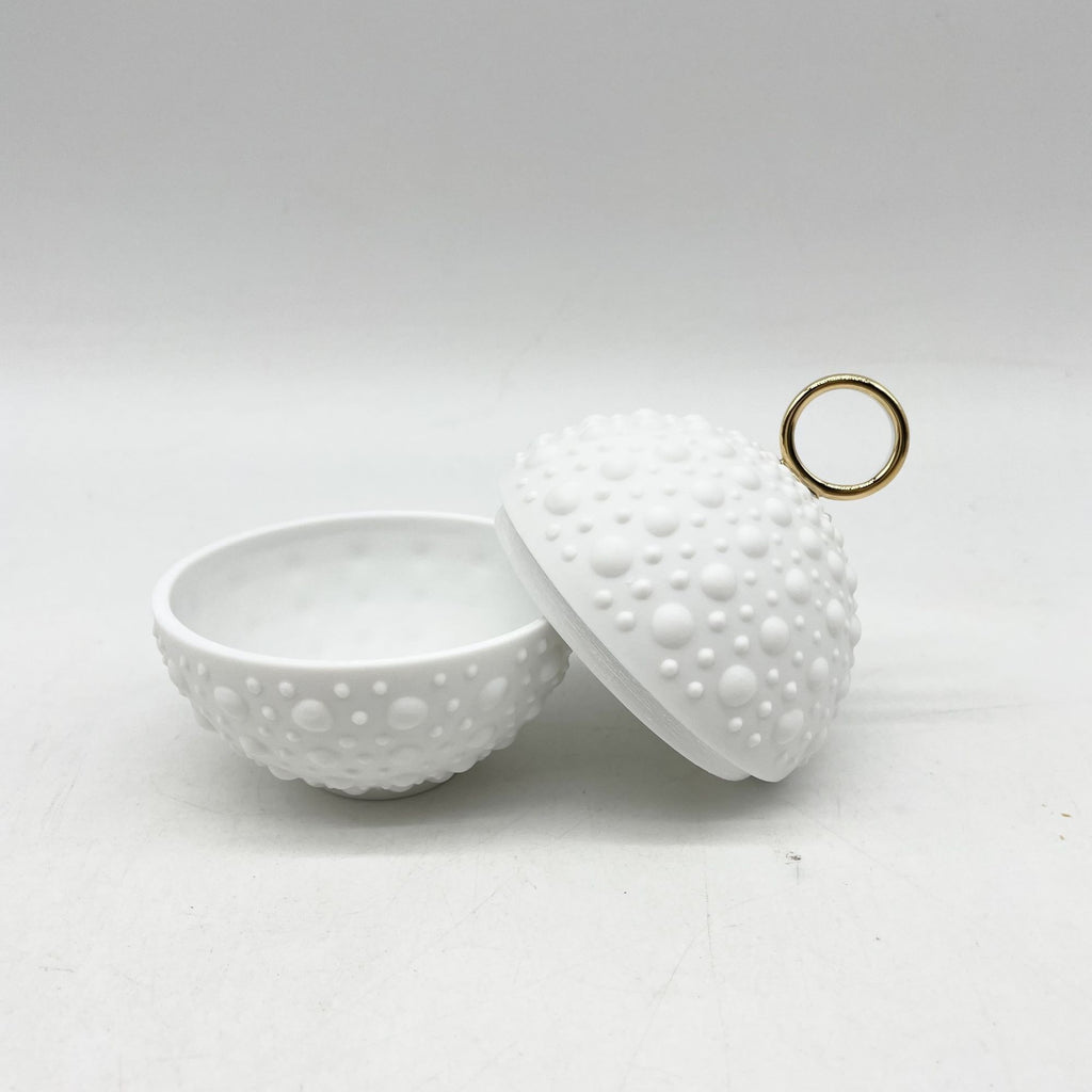 Boîte Boule picots avec anneau en or (petit modèle) - Porcelaine de Limoges
