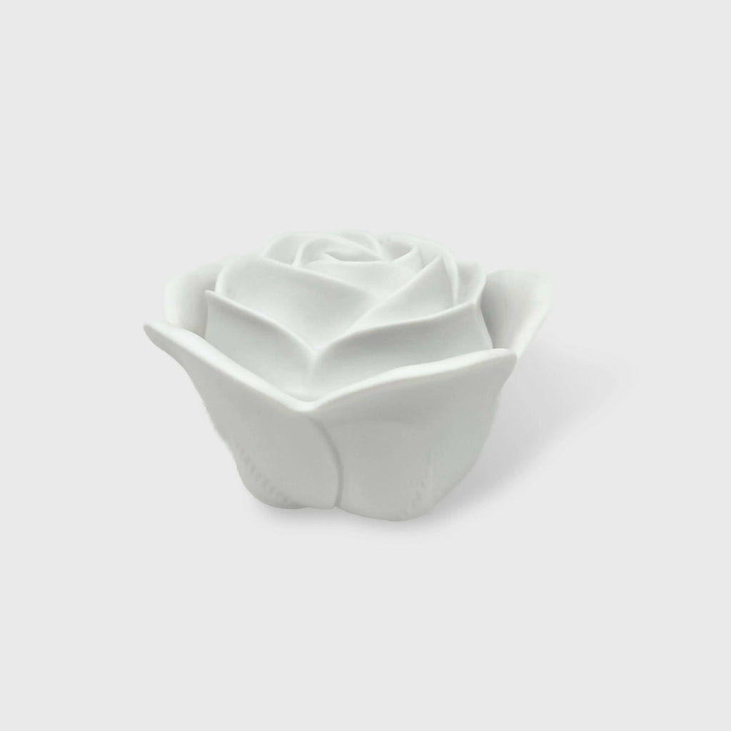 photophore en forme de rose en porcelaine biscuit creation la seynie