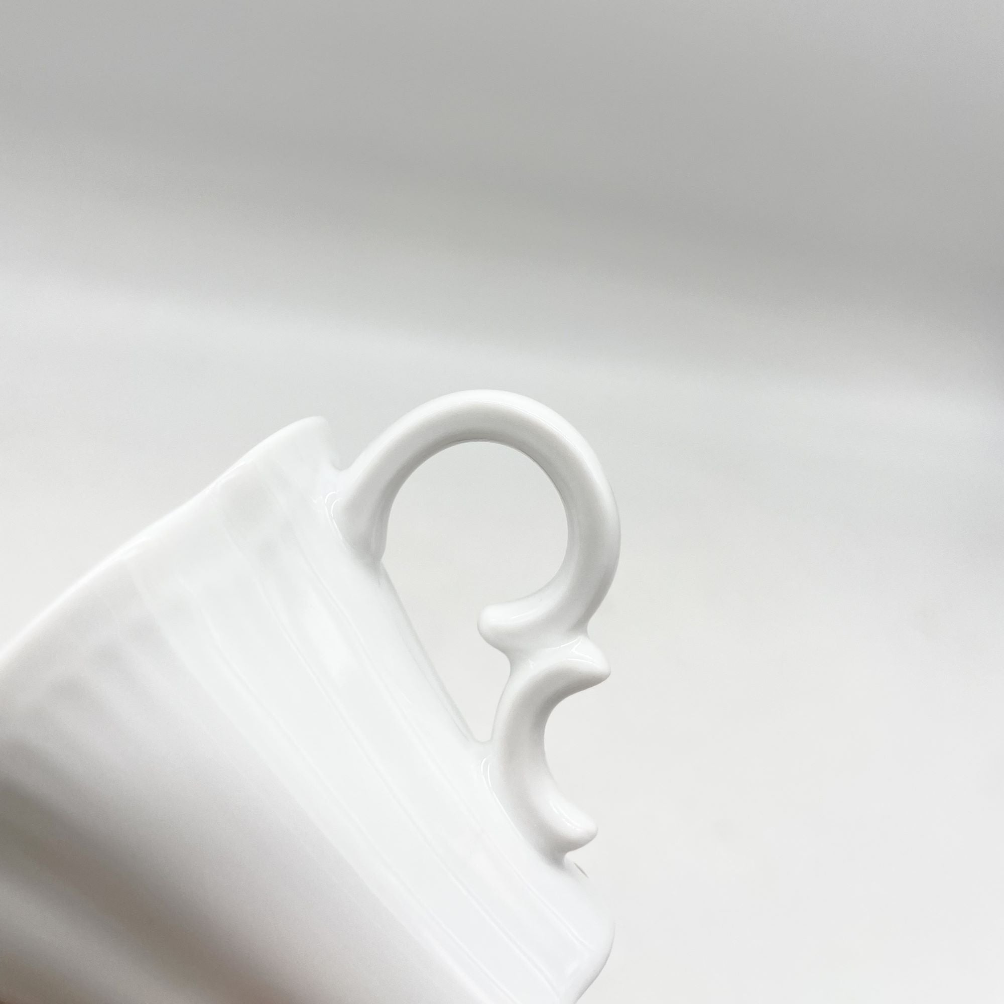 Tasse moka et soucoupe- Collection Perle - Porcelaine de Limoges